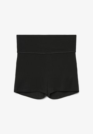 Shorts neri a vita alta con fascia in vita piegata, texture liscia e orli cuciti, disposti in piano su uno sfondo bianco.