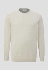 Lichtbeige trui met een ronde hals, lange mouwen en ribgebreide manchetten. Heeft een subtiele merklogo op de borst. Zachte gebreide textuur.