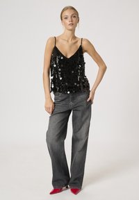 My Essential Wardrobe LUCKYSTRAP  - Bluză - black
