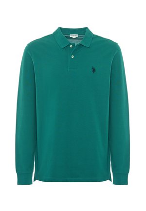 Polo a maniche lunghe verde realizzato in cotone, con colletto a tre bottoni e logo ricamato in nero sul lato sinistro del petto.