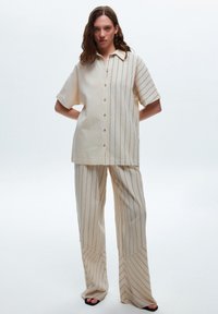 adL Hemdbluse - striped beige