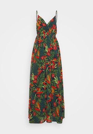 Długa sukienka maxi z ciemnozielonej tkaniny, zdobiona żywymi, czerwonymi i pomarańczowymi tropikalnymi kwiatami, z cienkimi, regulowanymi ramiączkami i efektownym dekoltem w serek.