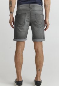 11 Project PRNIAS REGULAR FIT - Jeansshorts - denim grey