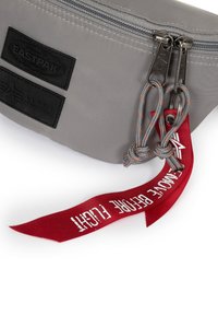Eastpak SPRINGER - Marsupio - alpha grey
