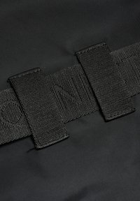 Hummel Resväska - black