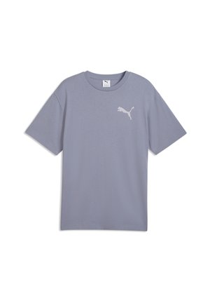 Hellgraues Puma-T-Shirt mit kurzen Ärmeln, Rundhalsausschnitt und kleinem weißen Puma-Logo auf der linken Brustseite.