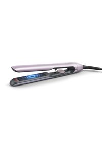 Haarglätter mit tapered metallischem Design, pink-grauer Farbgebung, digitaler Temperaturanzeige und abgerundeten Kanten.