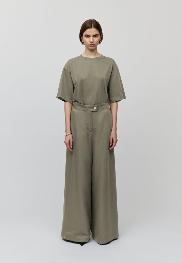 PIERA ANN - Stoffhose - khaki