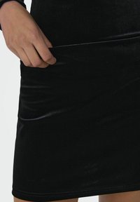 ONLY ONLSMOOTH - Minigonna - black