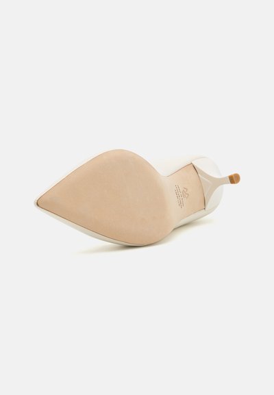 Stuart Weitzman POWER - Klasiski papēži - cream