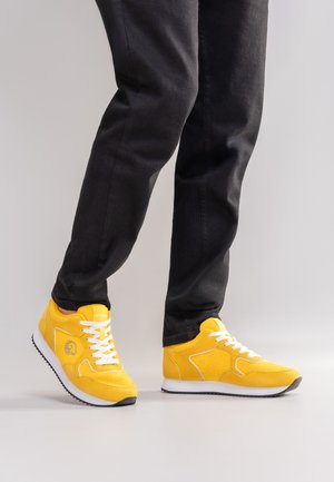 Giesswein, RETRO RUNNER MEN - Chaussures de course - narzisse