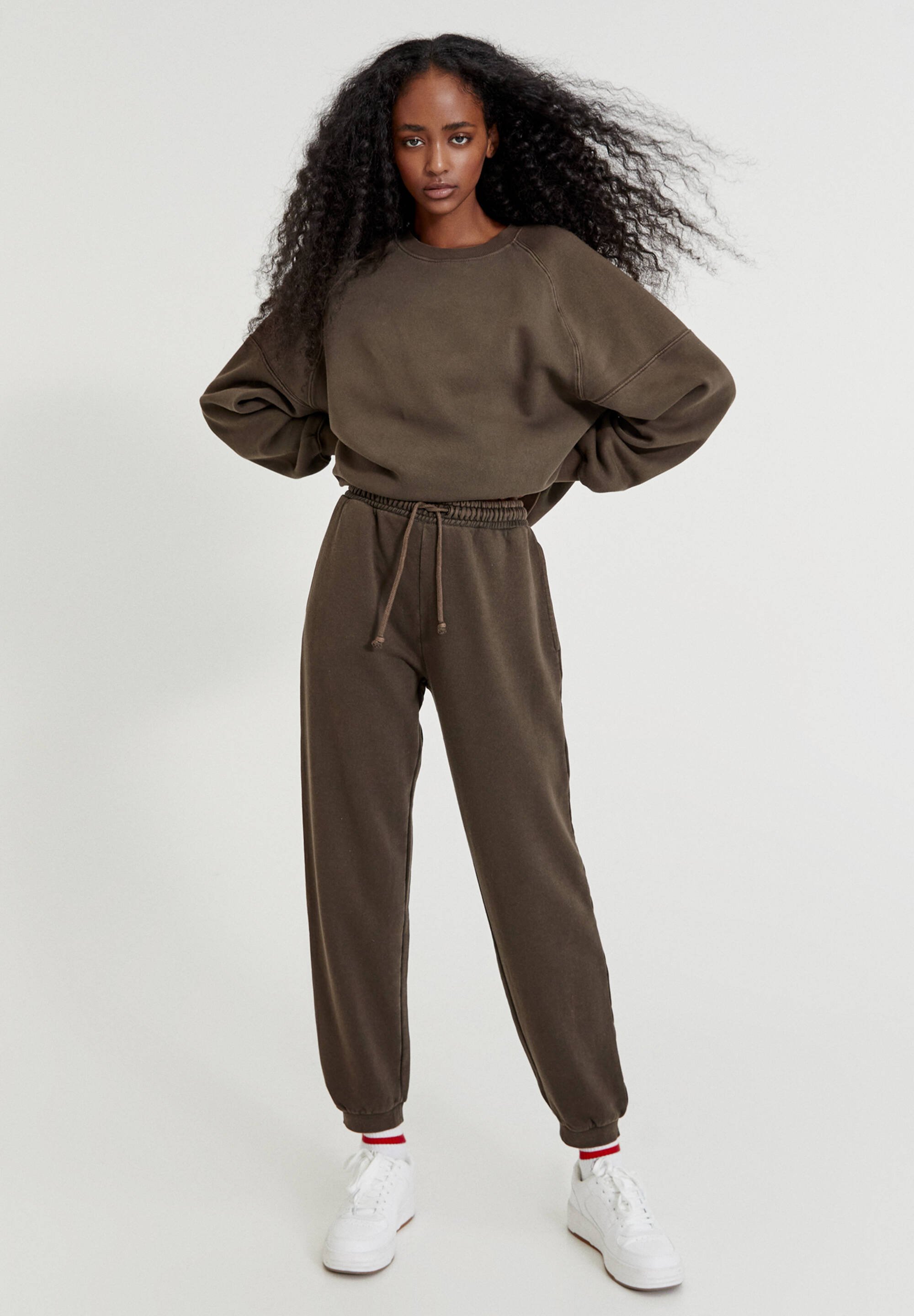 Pull and bear tracksuit bottoms Clearance