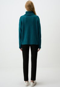 Thumbnail Image 3