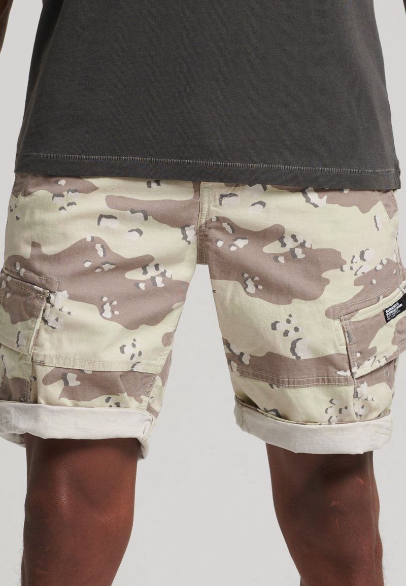 Superdry & Co Szorty - Zdjęcie 2