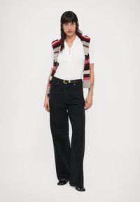 FRAME THE COLLEGIATE - Széles szárú - astral