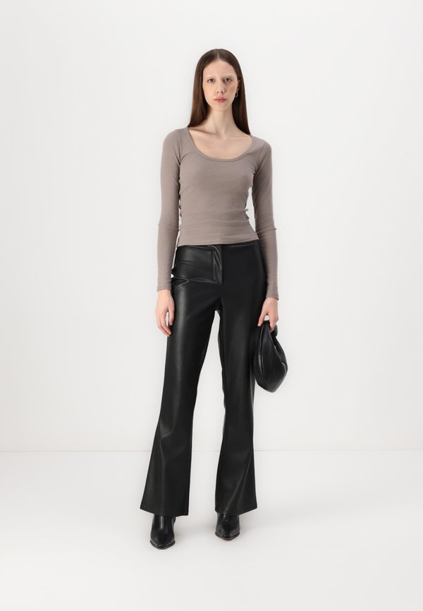 Ribbed Scoop Top - Long sleeved top - driftwood3