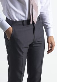 PuroEgo NON IRON - Pantalones - gris marengo