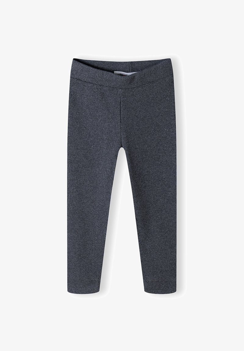 Pilkos kreipimasios leggingai su elastinga juosta ir tvirtai priglundančiu siluetu. Tekstūruotas audinys turi vertikalias linijas, kad suteiktų papildomo akcento.