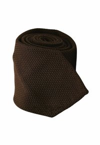 Brun stickad slips rullad i en spiral, med en texturerad yta och spetsig ände. Materialet är flexibelt och har en enhetlig färg.