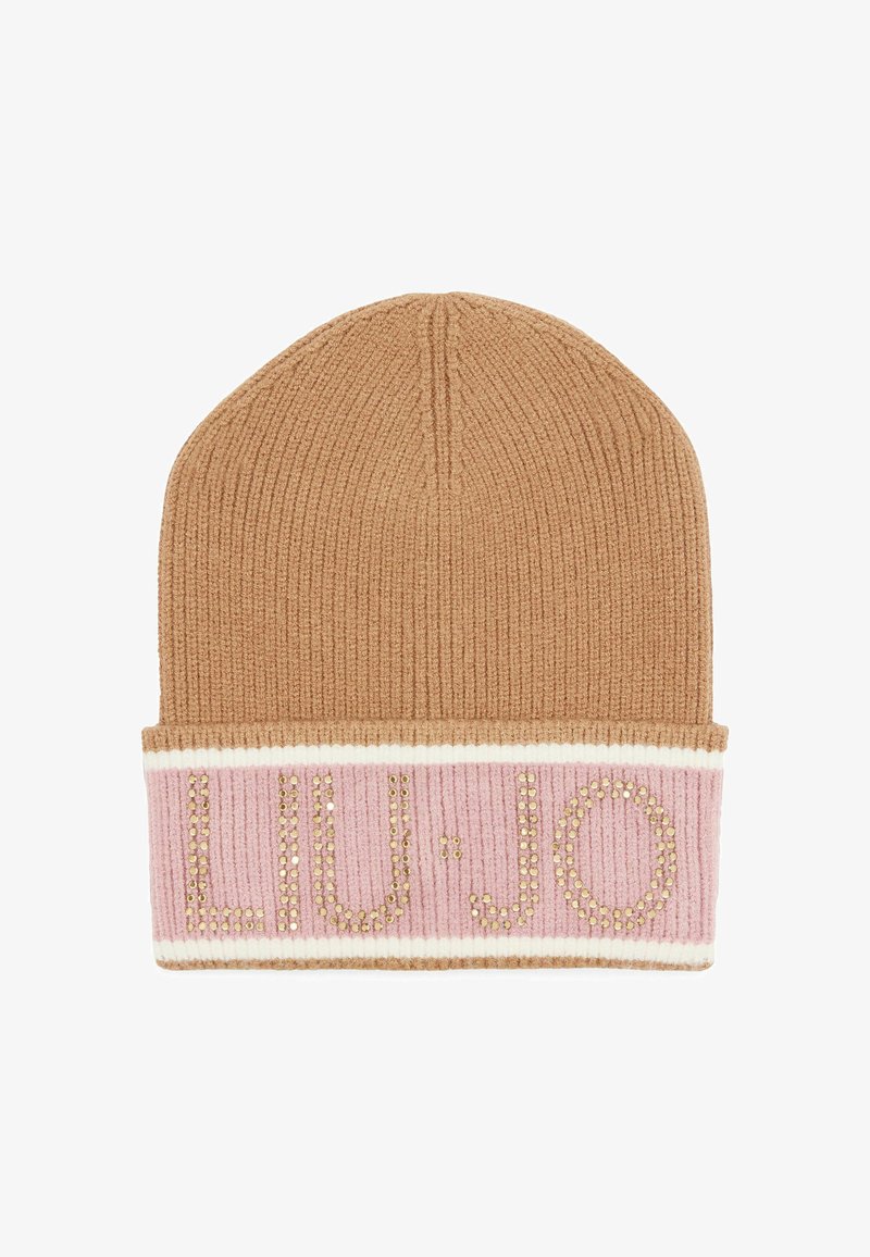 Bonnet en tricot beige avec texture côtelée, présentant une bande rose avec "LIU·JO" en clous dorés. Accentué d'une bande blanche à la base.