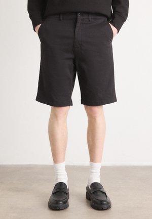 MODERN STRAIGHT - Short - black