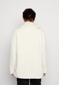 Hollister Co. Allvädersjacka - off-white