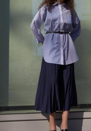 Gürtel - metallic black