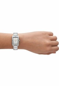 DKNY QUARZ - Watch - silberfarben