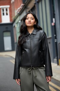 SADIE - Imitert skinnjakke - black