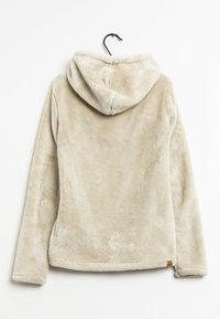 Beżowy polarowy hoodie o miękkiej fakturze, z kapturem, długimi rękawami i małą metką z logo na dolnym hemie.