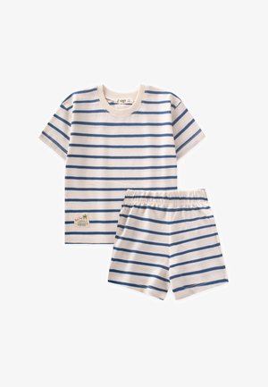 Completo in cotone a righe composto da una maglietta a maniche corte e pantaloni corti con vita elasticizzata in bianco con righe orizzontali blu. Tessuto sottile e morbido.