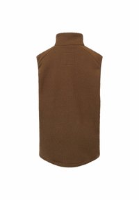 Bruine fleece vest met een hoge kraag, voorzien van een zachte, gestructureerde oppervlakte en een vierkante logopatch op de achterkant. Zonder mouwen.