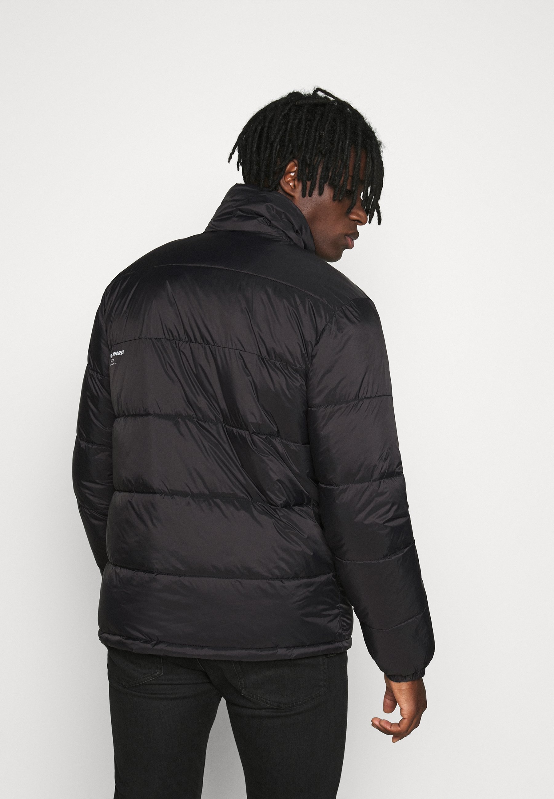 black thin puffer jacket