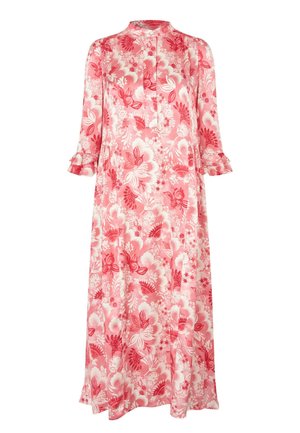 Lange roze bloemenjurk met een hoge halslijn, driekwart mouwen en ruches aan de manchetten. Heeft een levendig bloemenpatroon over de hele jurk.