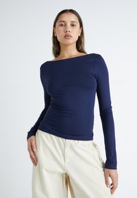 Gina Tricot - SOFT TOUCH LS LOW BACK TOP - Bluză cu mânecă lungă - black iris Imagine miniatură 1