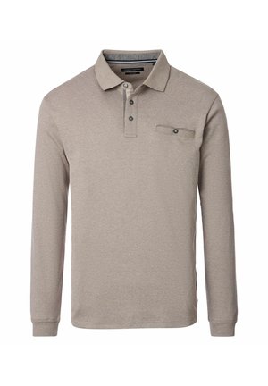 Beige langærmet polo shirt med tre knapper, en lille knaplukket brystlomme og en klassisk krave.