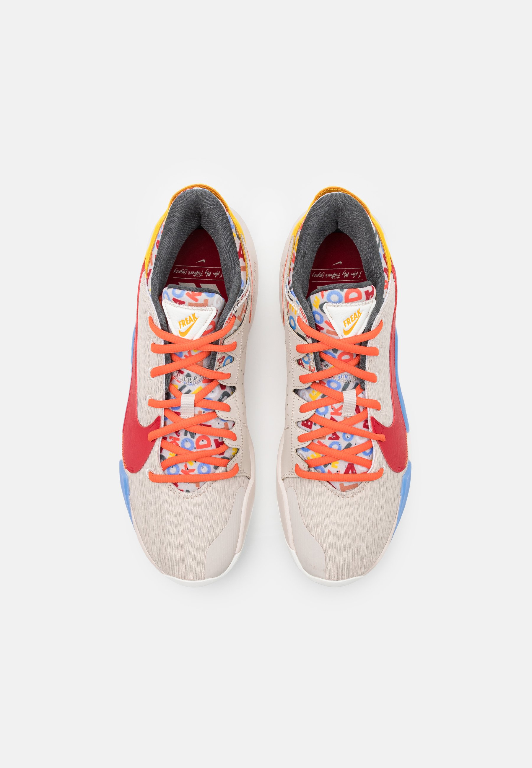 Nike Performance ZOOM FREAK 2 NRG - Basketball shoes - desert sand/gym  red/sail/camellia/beige - Zalando.de