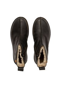 Botas de tobillo de cuero marrón con un exterior suave, cierre de cremallera y forradas con pelo sintético color beige para aislamiento. Incluye una lengüeta en el talón.