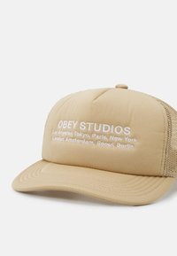 Obey Clothing OBEY STUDIOS TRUCKER - Καπέλο - beige