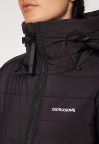 Didriksons HELLA WNS PARKA - Soft shell jacket - black