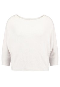 Haut blanc léger avec un large décolleté et des manches trois-quarts. Présente une texture douce et une coupe décontractée et courte. Détail des coutures inclus.