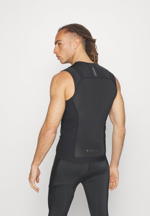 FIT AIR SLEEVELESS RASHGUARD - Top3