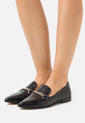 MACY - Slipper - black