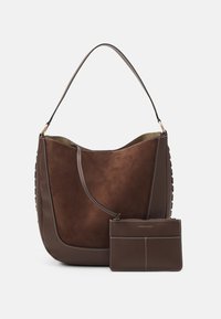 Unselected, marron glace