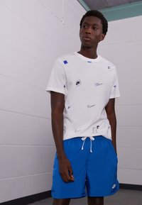 Não selecionado, marina blue/white