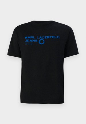Svart bomull T-skjorte med blå tekst: "KARL LAGERFELD JEANS NEW ECLIPSE 07 11 16." Rund hals, korte ermer, minimal design.