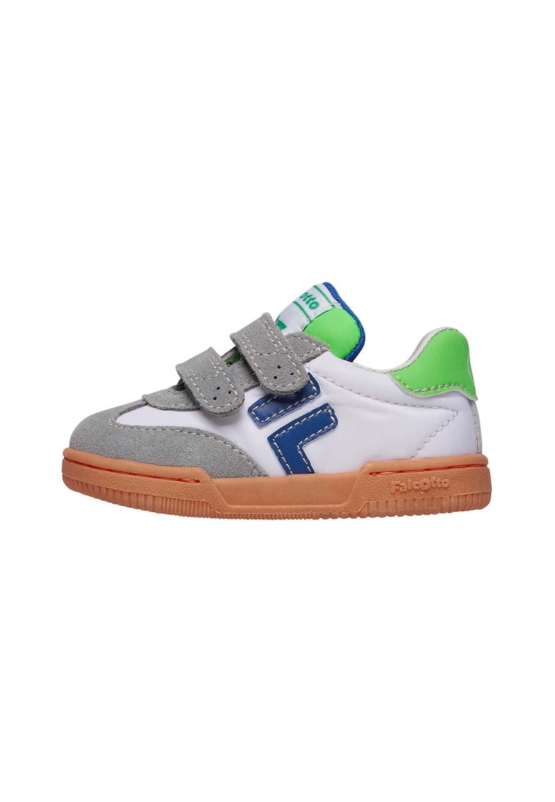 Sneakers in velcro con parte superiore in suede bianco e grigio, dettagli blu e tallone verde. Presentano una suola in gomma con grip testurizzato.