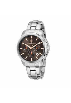 Silberne Edelstahlarmbanduhr mit schwarzem Zifferblatt, drei Hilfszifferblättern, roségoldenen Zeigern und Markierungen, Datumsfenster und Maserati-Logo bei 12 Uhr.