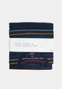 Completo per bambini in cotone composto da pantaloni lunghi e maglietta a maniche lunghe con sfondo blu navy, righe orizzontali multicolori e un'etichetta bianca sulla parte superiore.