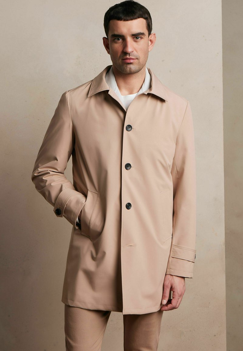 Bytom - Krótki płaszcz